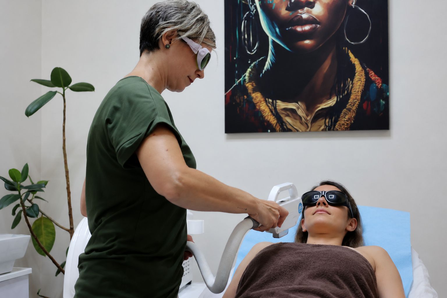 Tratamiento láser avanzado en Kalon Estética Hellín